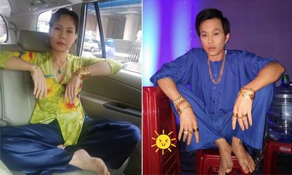 Việt Hương bị 'ném đá' khoe của khi đeo vàng đầy tay như Hoài Linh