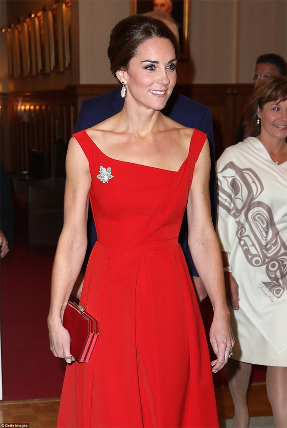 công nương Kate Middleton lộ thân hình gầy gò 5