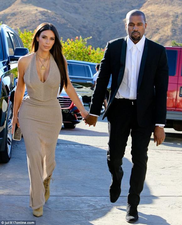 Vợ chồng Kim Kardashian chi hơn 400 tỷ đồng xây siêu biệt thự 0