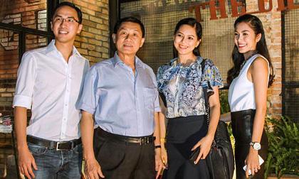 Bố mẹ chồng Hà Tăng lọt top 500 nhân vật có tầm ảnh hưởng nhất làng thời trang thế giới