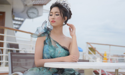 Hoa hậu Mỹ Linh đẹp kiêu kì hóa thành nàng công chúa Cinderella 