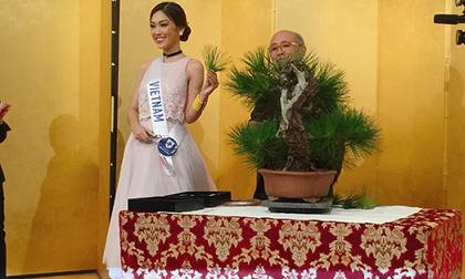 Phương Linh đem 'đũa trầm hương' đến với Hoa hậu Quốc tế 2016