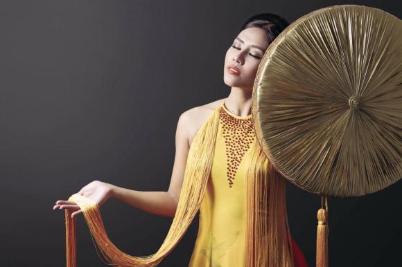Nguyễn Thị Loan trang phục dân tộc đẹp nhất  1