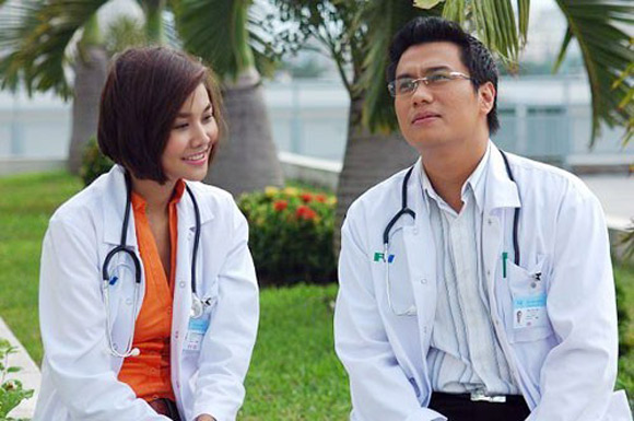 Hoa hậu đóng phim: Người được chào đón, kẻ bị chê bai