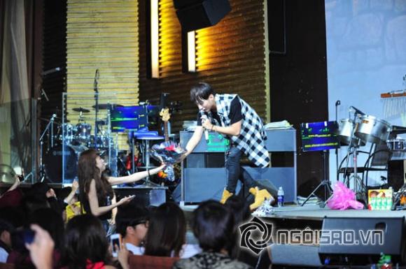 [Image: stung18814-7.stamp2.JPG]