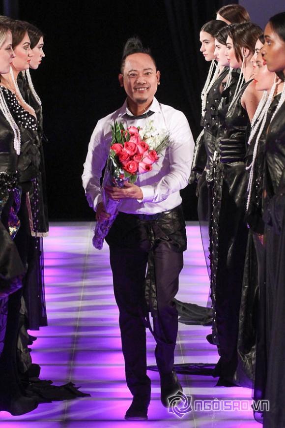 Võ Việt Chung gây sức hút tại “New York Couture Fashion Week”