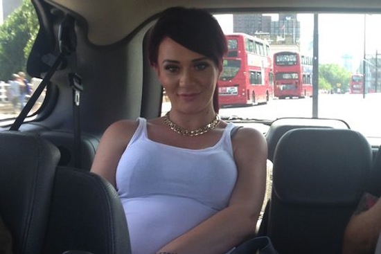 josie-cunningham-in-a-taxi-after-her-appearance-on-this-morning