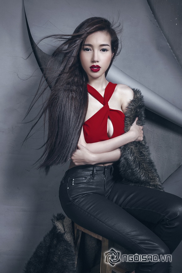 Elly Trần tái xuất thon gọn, quyến rũ trong bộ ảnh mới Elly Trần tái xuất thon gọn, quyến rũ trong bộ ảnh mới