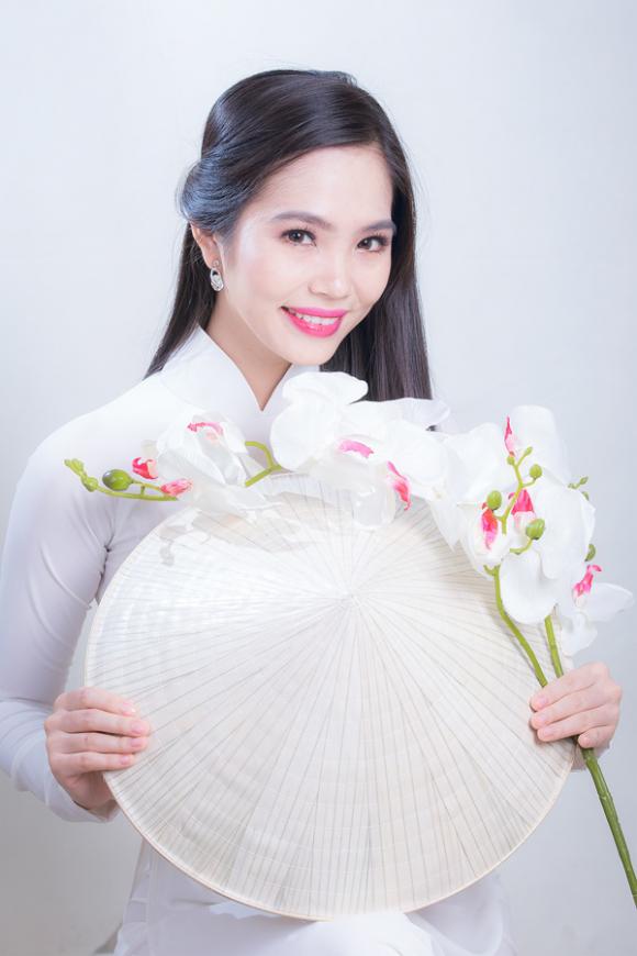 Dương Kim Ánh khoe vẻ đẹp tinh khôi