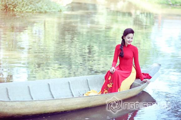 Khánh Ngân duyên dáng áo dài trước vòng Chung kết HHVN 2014 Khánh Ngân duyên dáng áo dài trước vòng Chung kết HHVN 2014