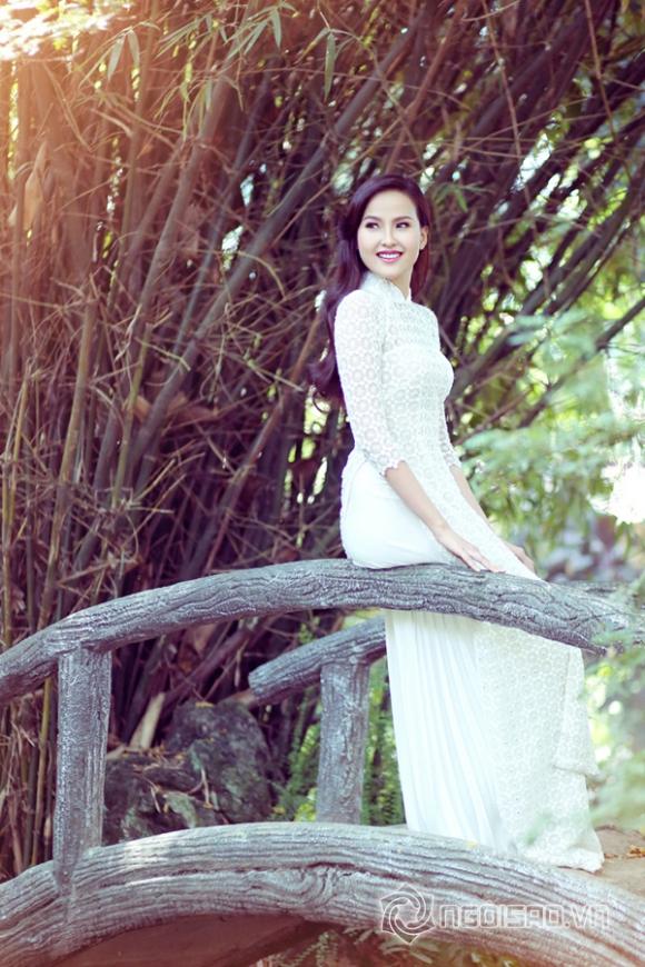 Khánh Ngân duyên dáng áo dài trước vòng Chung kết HHVN 2014 Khánh Ngân duyên dáng áo dài trước vòng Chung kết HHVN 2014