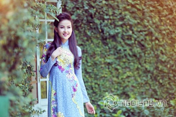 Khánh Ngân duyên dáng áo dài trước vòng Chung kết HHVN 2014 Khánh Ngân duyên dáng áo dài trước vòng Chung kết HHVN 2014