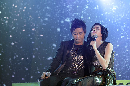 Những cặp đôi 'chia tay vẫn làm bạn' của showbiz Việt