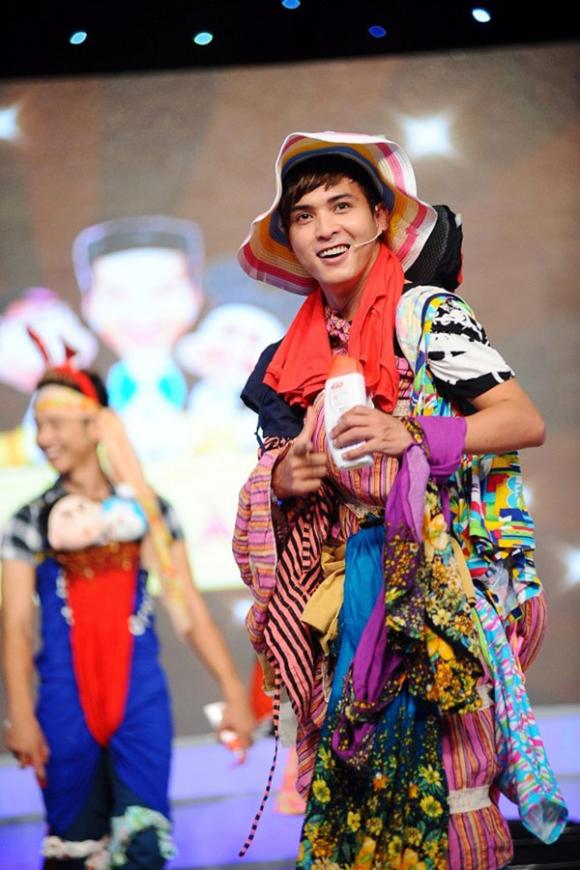 Những trang phục biểu diễn gây xôn xao của sao Việt năm 2014