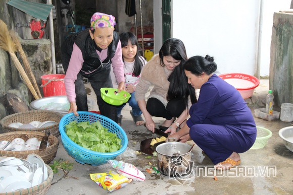 dam-cuoi-tai-nha-cong-vinh17