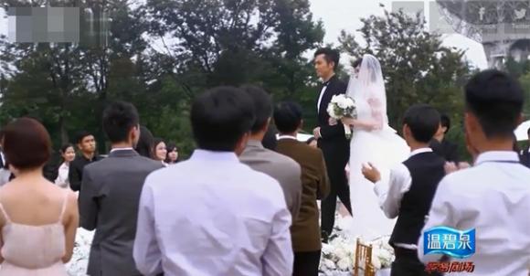 Fan xuýt xoa trước đám cưới như mơ của Dĩ Thâm  Mặc Sênh 