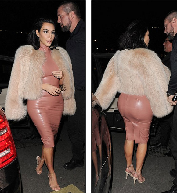 Kim Kardashian bị bục chỉ váy 6