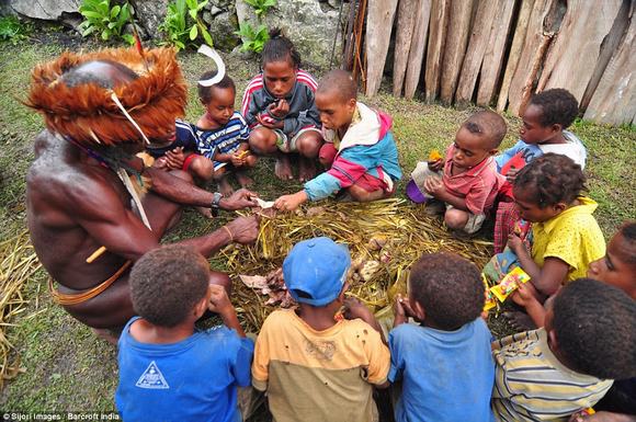 Bộ tộc Papua tổ chức lễ tạ ơn theo phong cách độc đáo 10