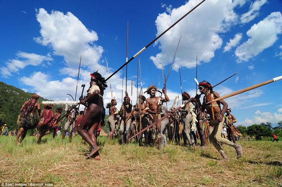 Bộ tộc Papua tổ chức lễ tạ ơn theo phong cách độc đáo 7