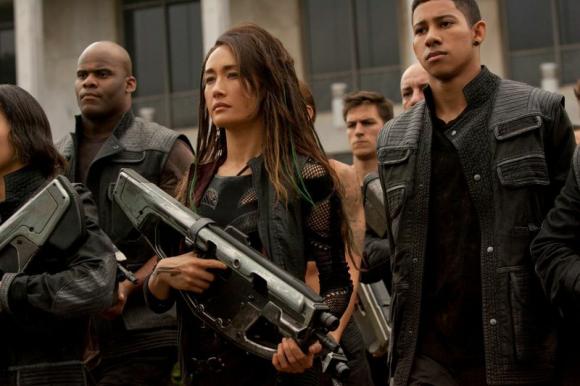 'Insurgent' - sống hạnh phúc với những kẻ nổi loạn?