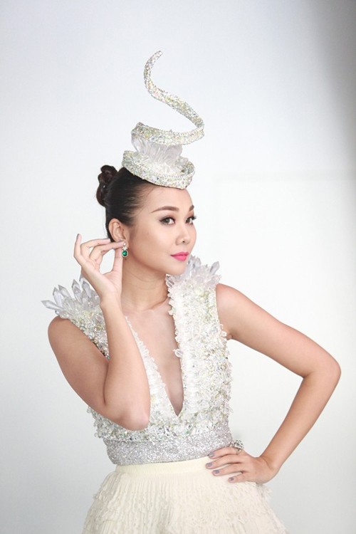 Điểm mặt những mẫu Việt “đá sân” sang làng điện ảnh