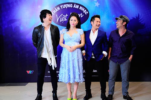 Thu Minh im lặng trước tin ngừng phát sóng Vietnam Idol - 1