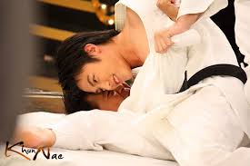 Những sao nam Thái vừa điển trai vừa đa tài nhất làng giải trí