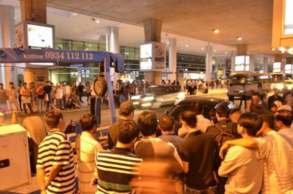 Khởi tố vụ xe Cường đô la tông chết người ở sân bay Tân Sơn Nhất