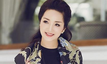 Hoa hậu Đền Hùng Giáng My khoe vẻ đẹp ngọt ngào vượt thời gian