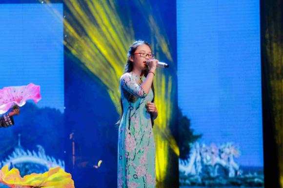 Con gái nuôi Quang Lê hoàn tục trên sân khấu 13