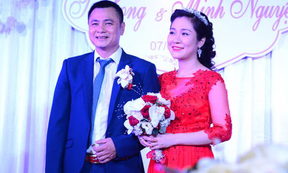 Danh hài Tự Long bất ngờ làm đám cưới lần 2