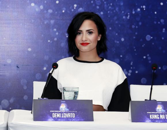 Diễn viên, Ca sỹ nổi tiếng người Mỹ - Demi Lovato tại Việt Nam 1