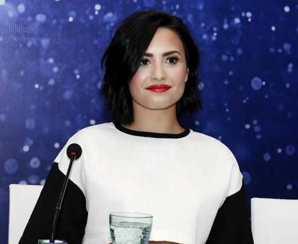 Diễn viên, Ca sỹ nổi tiếng người Mỹ - Demi Lovato tại Việt Nam 3