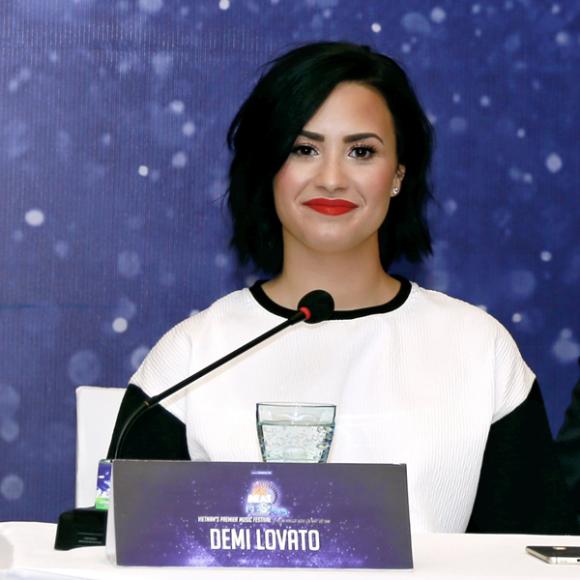 Diễn viên, Ca sỹ nổi tiếng người Mỹ - Demi Lovato tại Việt Nam 4