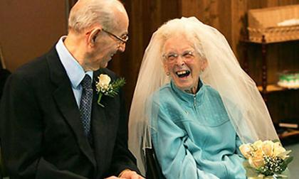 Những 'chuyện tình trăm tuổi' khiến trái tim rung động hạnh phúc