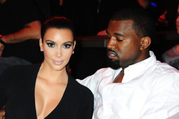 Kim Kardashian khiến chồng mê mẩn 6