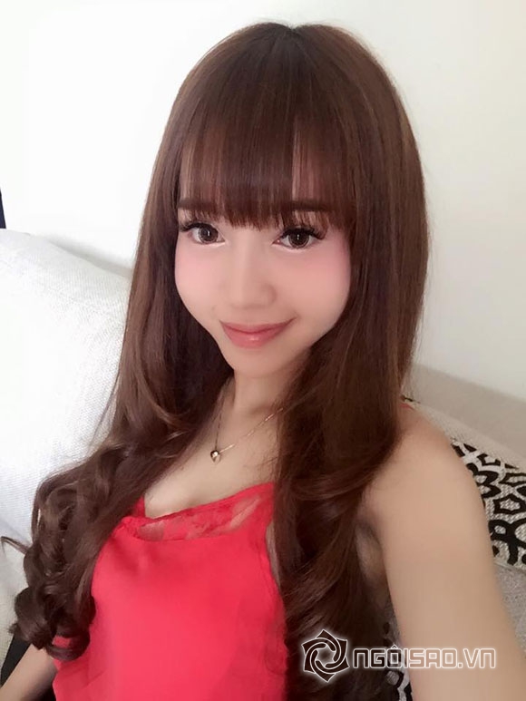 Elly Trần được khen xinh như búp bê với tóc mái ngắn 0