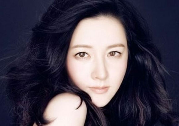 Kim Tae Hee đứng đầu Top 50 Sao nữ xinh đẹp nhất xứ Hàn 2