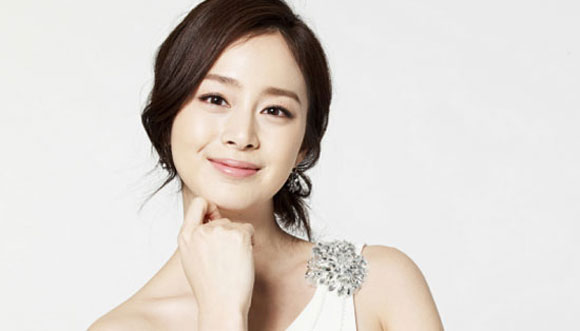 Kim Tae Hee đứng đầu Top 50 Sao nữ xinh đẹp nhất xứ Hàn 0