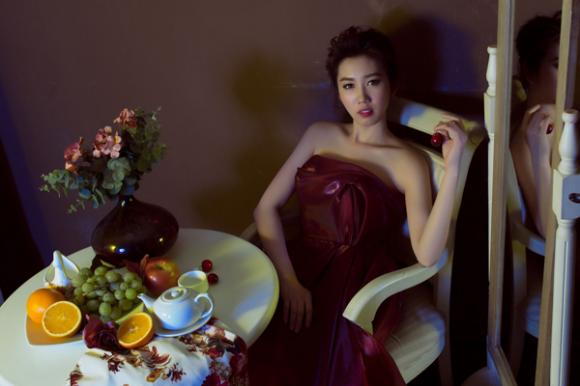 thuy-ngan-khoe-ve-kieu-sa005-ngoisao.vn.jpg