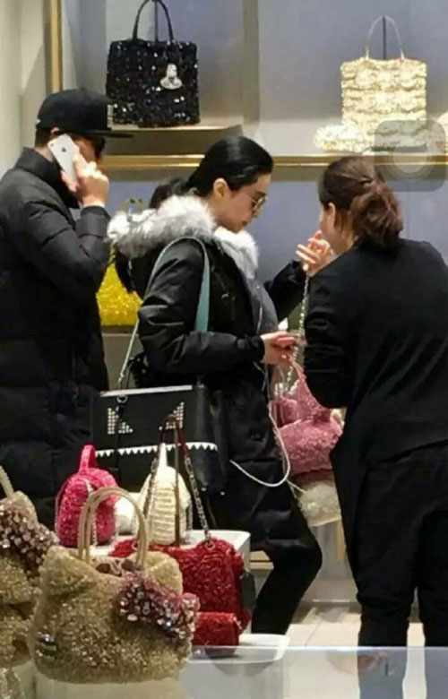 Những lần mua sắm 'vung tay quá trán' của sao Cbiz 15