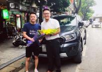 Diễn viên Hồng Đăng tậu xế hộp mới, tiết lộ bí quyết để nhanh giàu Diễn viên Hồng Đăng tậu xế hộp mới, tiết lộ bí quyết để nhanh giàu
