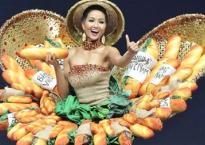 H'Hen Niê tự tin trình diễn trang phục 'Bánh mì' tại Miss Universe 2018 H'Hen Niê tự tin trình diễn trang phục 'Bánh mì' tại Miss Universe 2018