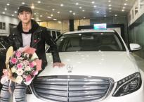 'Tình tin đồn' của Á hậu Phương Nga - diễn viên Bình An tậu xế hộp tiền tỉ 'Tình tin đồn' của Á hậu Phương Nga - diễn viên Bình An tậu xế hộp tiền tỉ