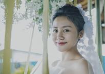 Văn Mai Hương hóa cô dâu gợi cảm khi chủ động cầu hôn 'bạn trai' Văn Mai Hương hóa cô dâu gợi cảm khi chủ động cầu hôn 'bạn trai'