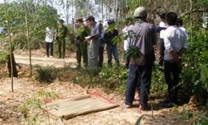 Chém chết một phụ nữ mang bầu 8 tháng