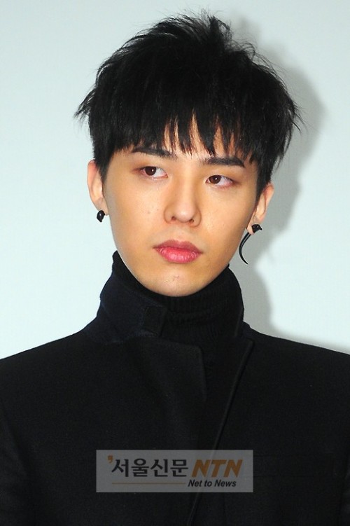 Bản full quảng cáo đẹp ngất ngây của G-Dragon: Tóc dài lãng tử, thần thái  chất phát ngất, bảo sao Jennie mê mẩn đến vậy