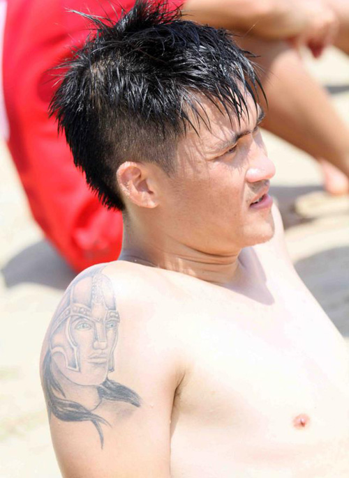 Cầu thủ Việt thích xăm mình