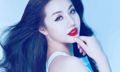 Thanh Nguyễn, Hotgirl Bella, Nữ hoàng tắm trắng, Sao việt