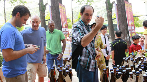 Bia Bỉ, Beer&Barrel, Bia bỉ giá 20 nghìn đồng